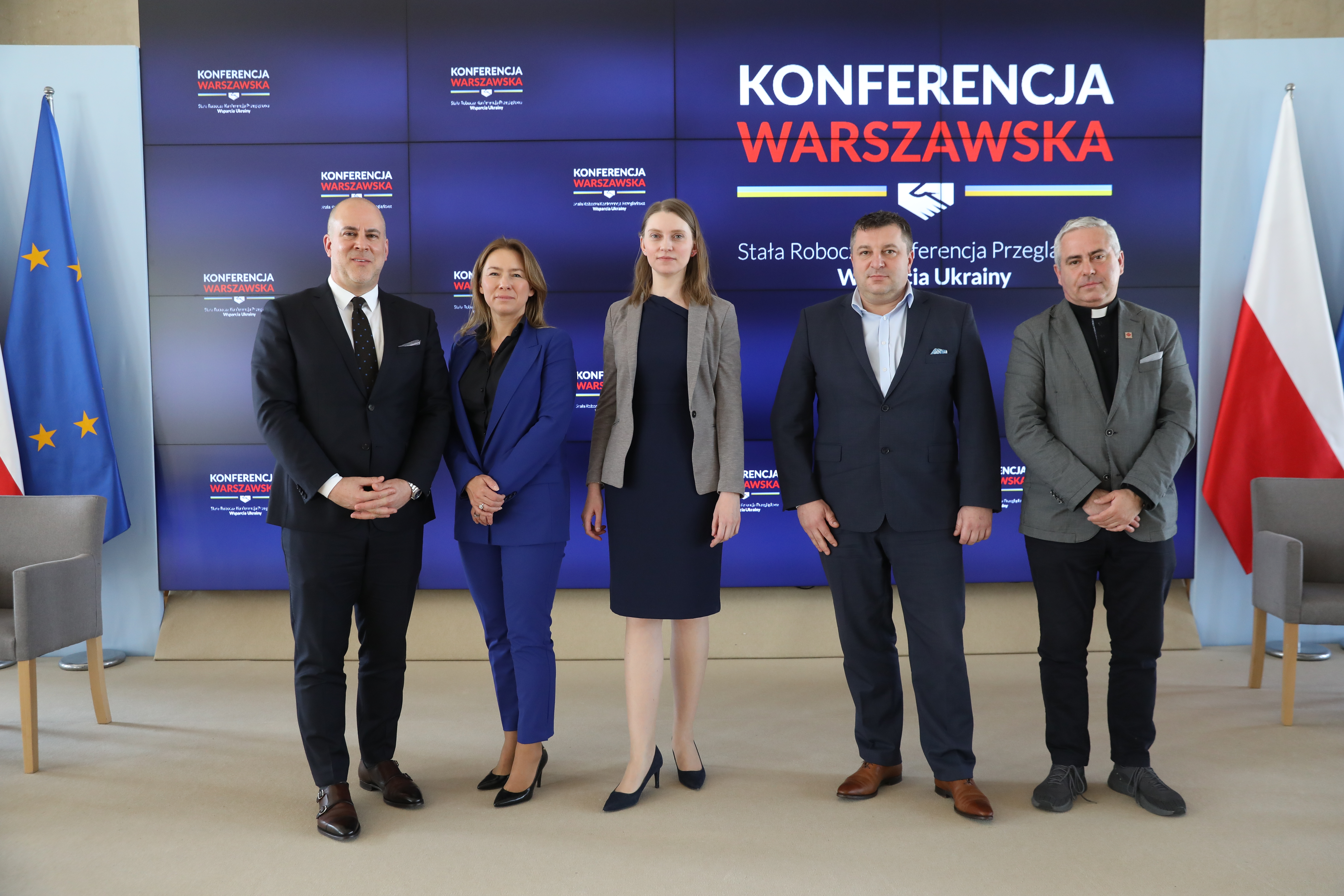 zdjęcie uczestników konferencji warszawskiej